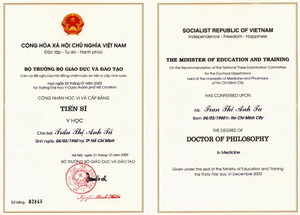 Bằng Tiến Sĩ của BS Tú