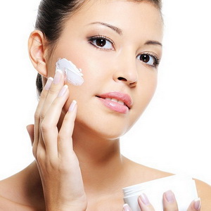 Chăm sóc da bị sạm, nám